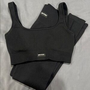 Bo+Tee Black Ribbed Sports Bra and Leggings Set